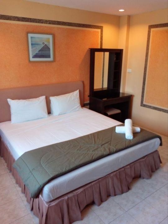 Fnb Hotel Central Pattaya Extérieur photo