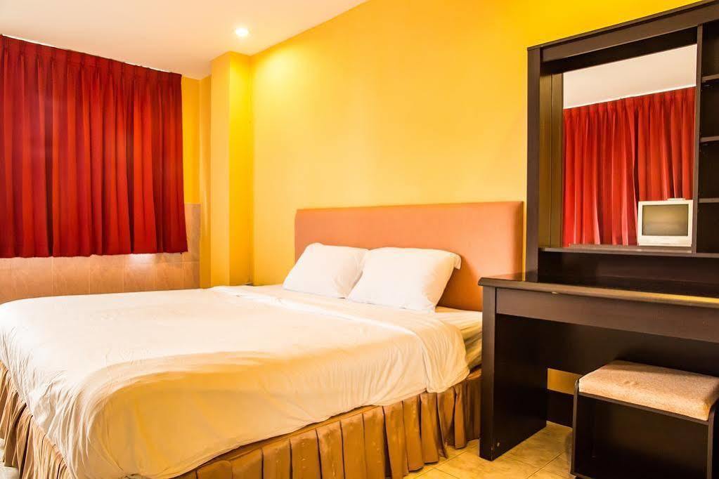 Fnb Hotel Central Pattaya Extérieur photo