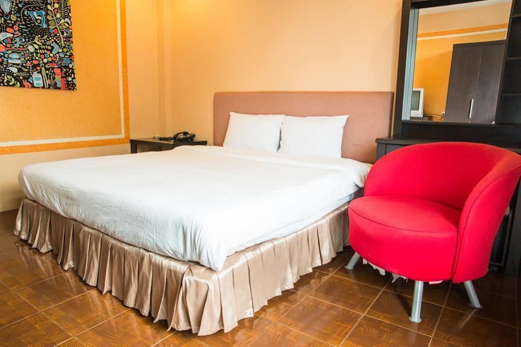Fnb Hotel Central Pattaya Extérieur photo