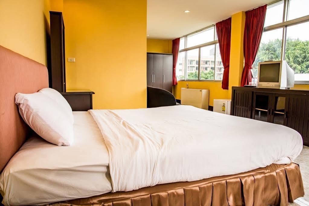 Fnb Hotel Central Pattaya Extérieur photo