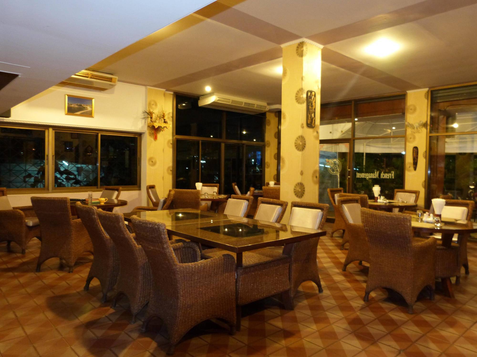 Fnb Hotel Central Pattaya Extérieur photo